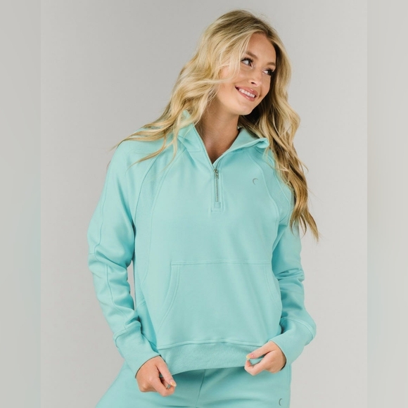 ZYIA Tops - Zyia Sky Retreat Classic 1/4 Zip Hoodie (M) EUC